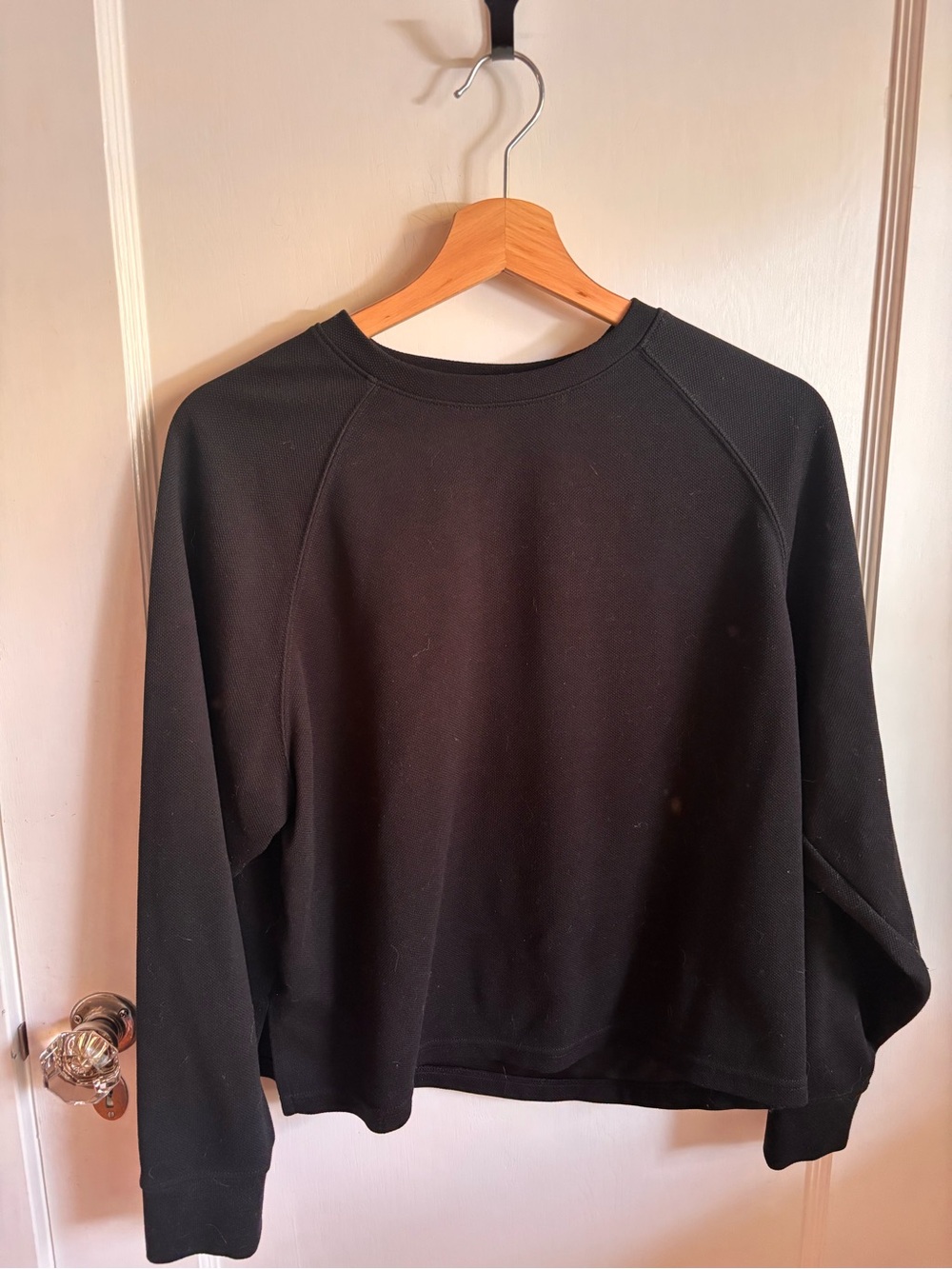 Mango Women’s Black Crewneck Sweatshirt’s